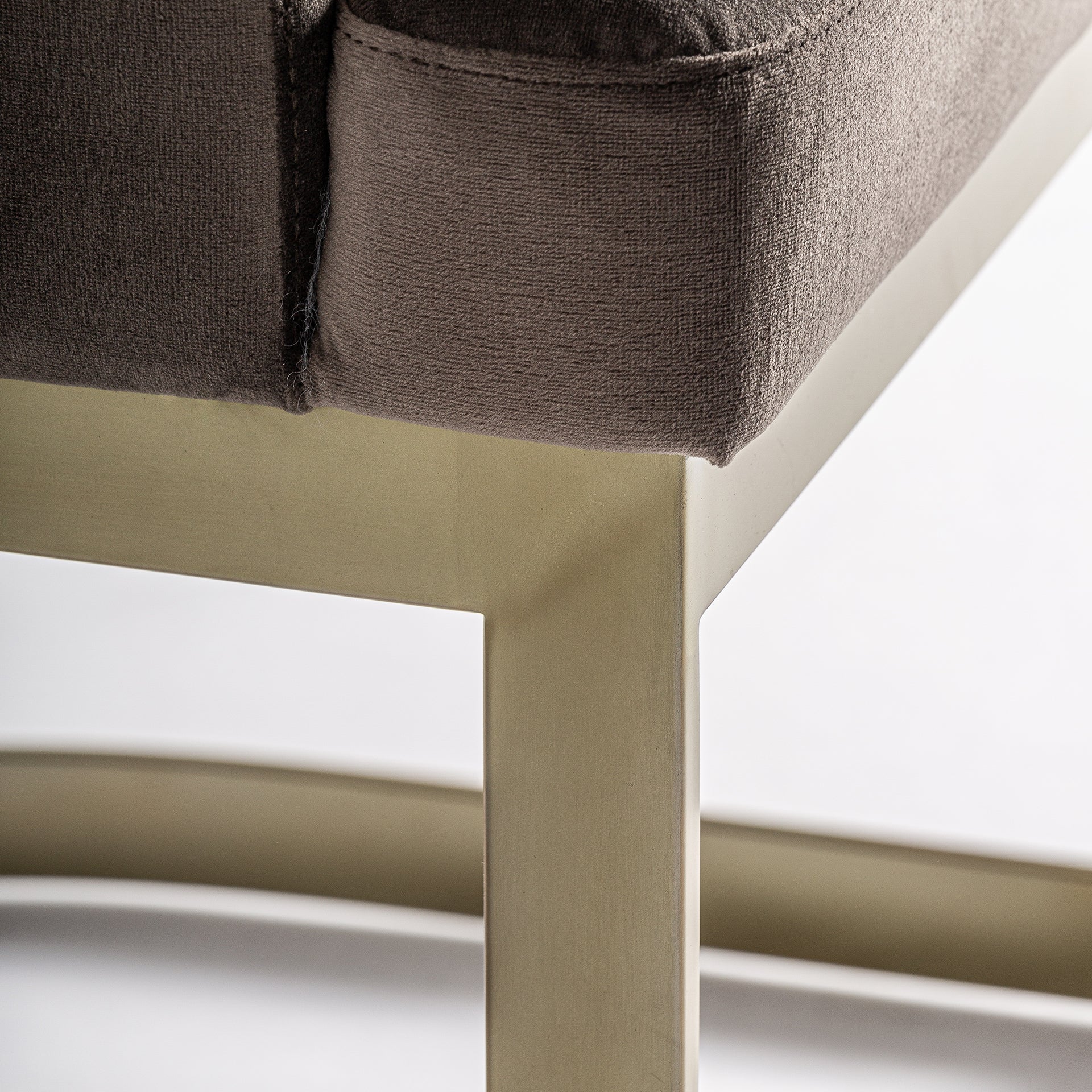 BETLIAR CHAIR